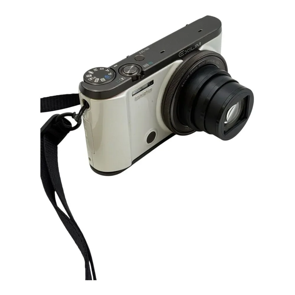 Casio Exilim EX-ZR3500 Digital Camera in White, Charger, Memory, Case ( See DES)